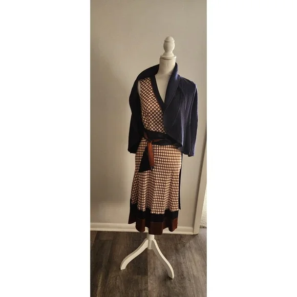 BCBGMAXAZRIA 100% Silk Geometric Print Wrap* Midi Dress Navy - Tan - Rust Size 4 - Picture 8 of 10